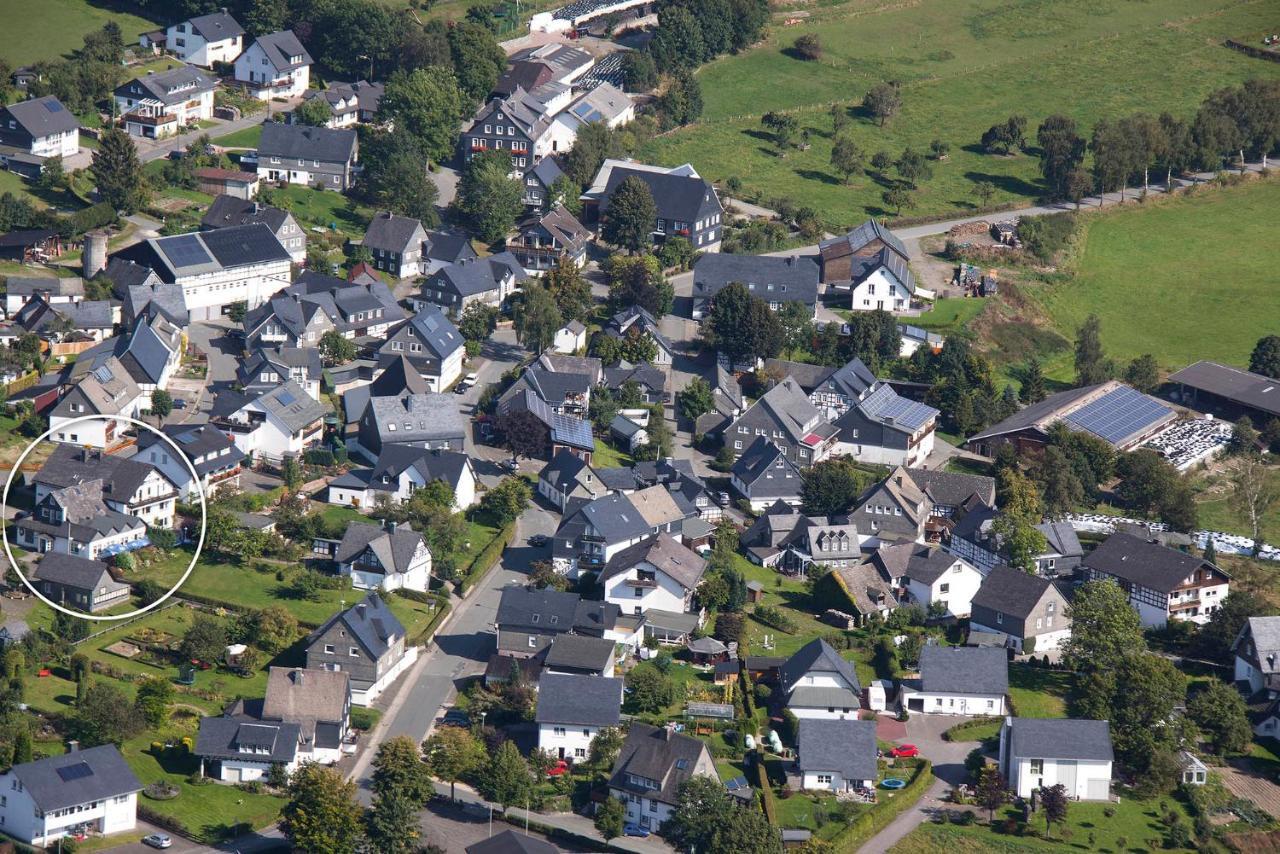 Ferienwohnungen Vollmers-Dünnebacke Schmallenberg Exterior foto